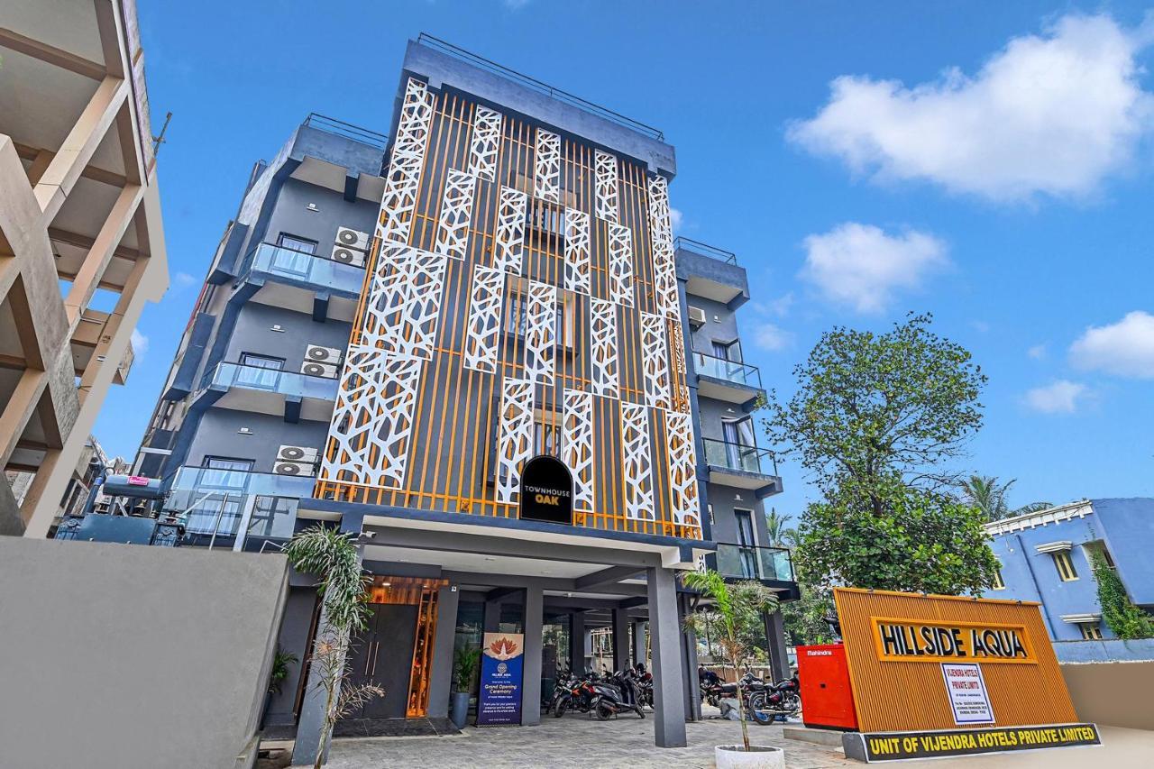 Hotel Super Townhouse Oak Hillside Aqua Khandagiri Exterior foto