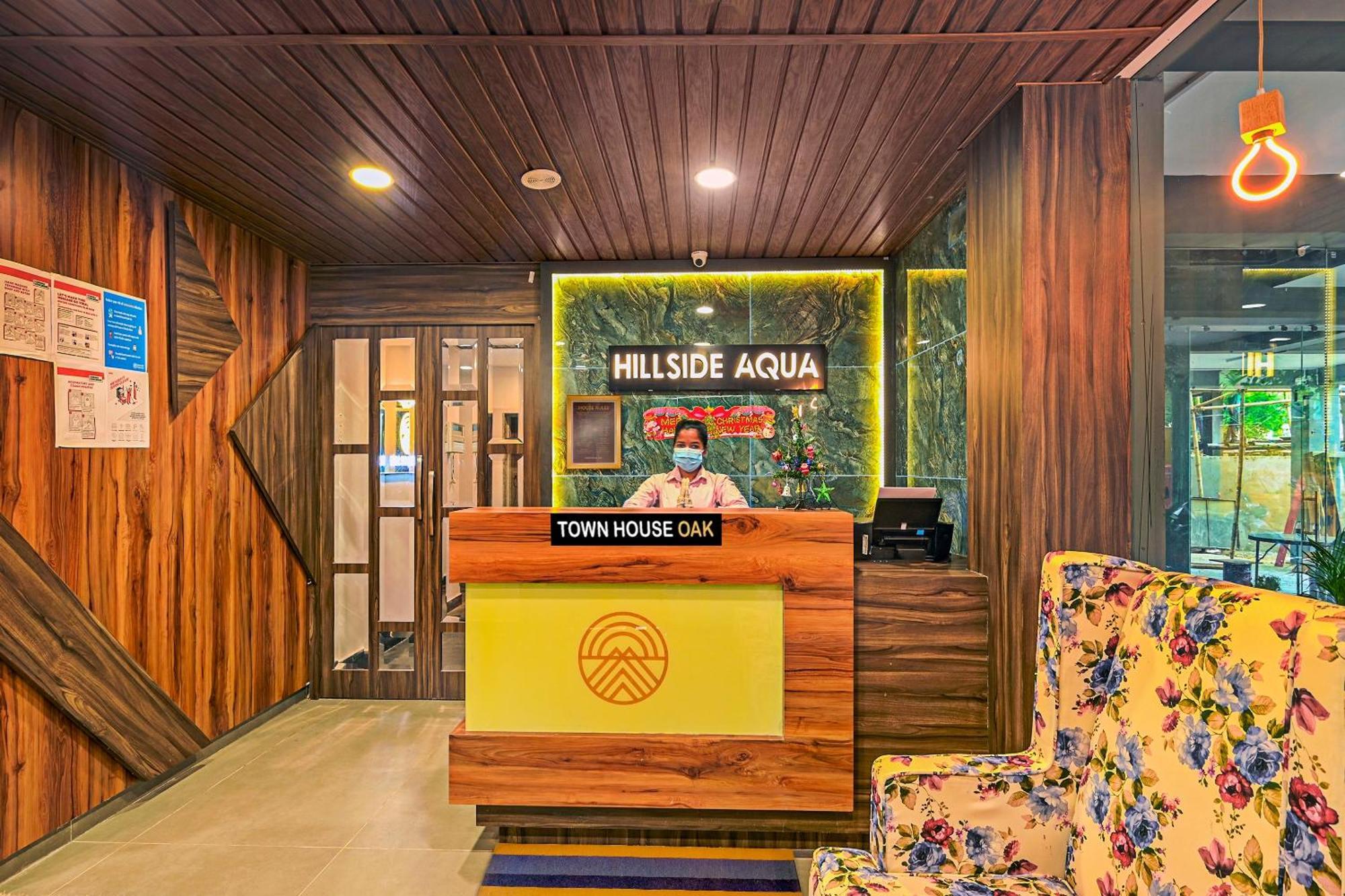Hotel Super Townhouse Oak Hillside Aqua Khandagiri Exterior foto
